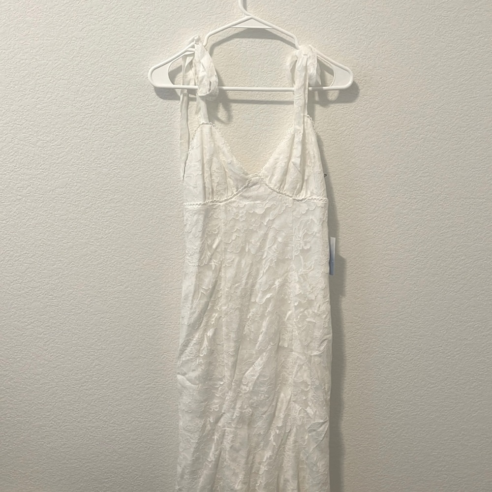 Majorelle lace dress